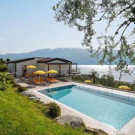 Apartmanhotel Dany Con Cucina Vista Piscina E Parcheggio 3*
