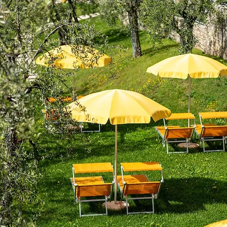 Dany Con Cucina Vista Piscina E Parcheggio Aparthotel 4*
