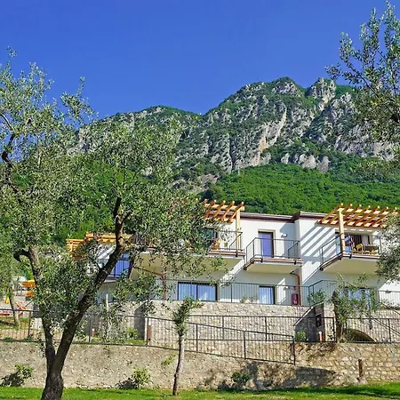 公寓式酒店 Dany Con Cucina Vista Piscina E Parcheggio 加尔尼亚诺